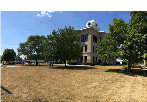 Daviess County Courthouse, Gallatin, MO. Photo taken in mid-July 2018 by Tim Baker.